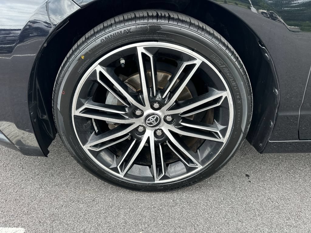 Used 2019 Toyota Avalon Touring w/ Advanced Safety Package FWD image 12