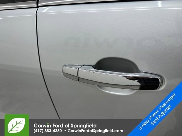 Used 2017 Chevrolet Traverse LT image 8