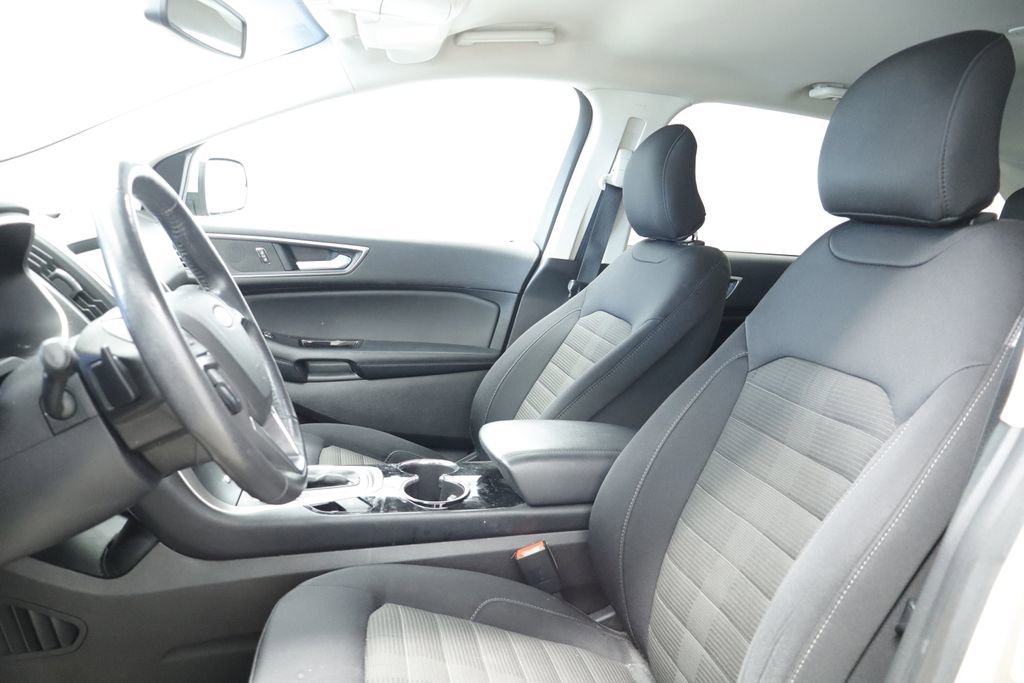 Used 2018 Ford Edge SEL w/ Equipment Group 201A AWD/4WD image 24