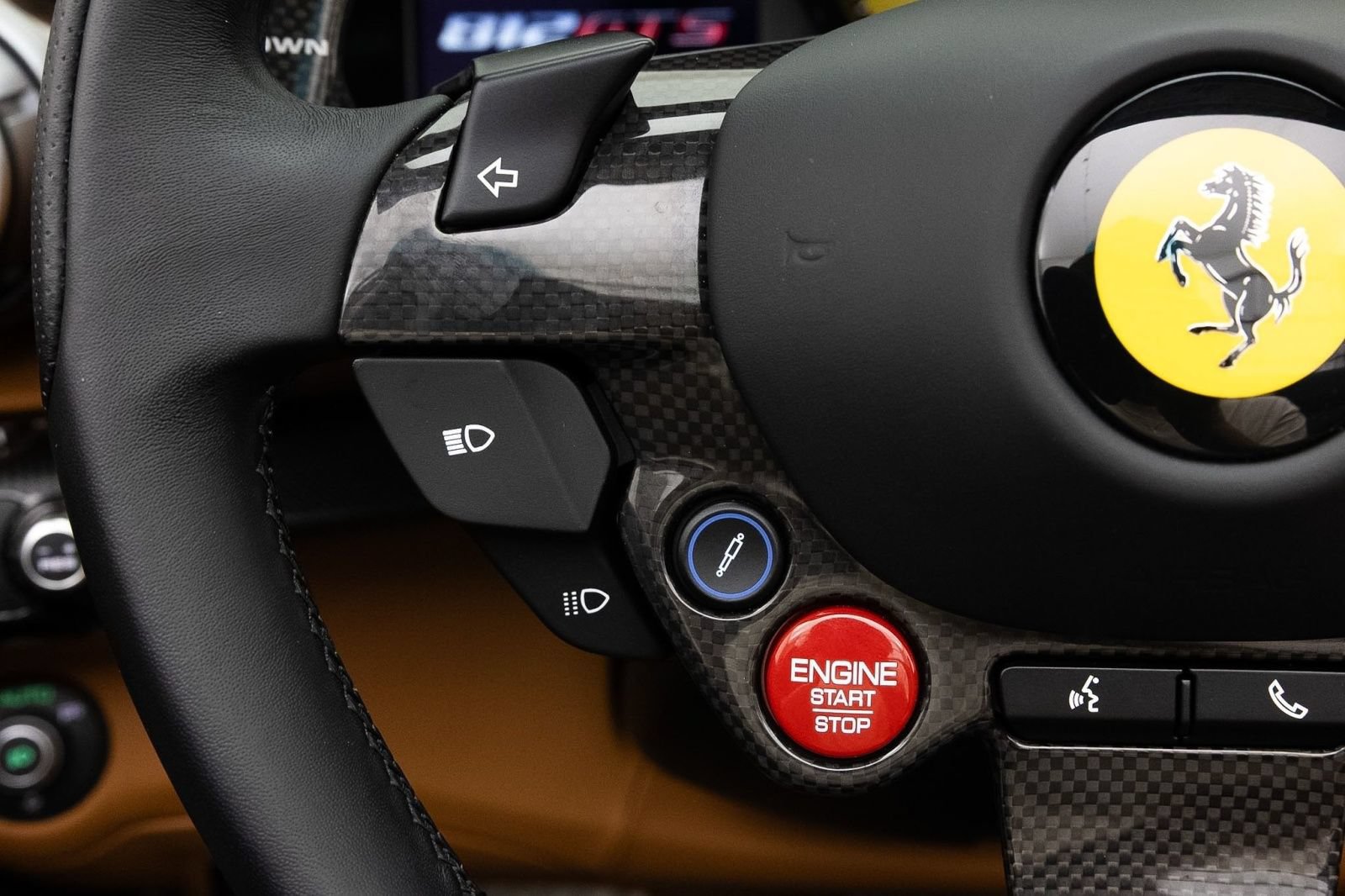 Used 2021 Ferrari 812 GTS RWD image 33