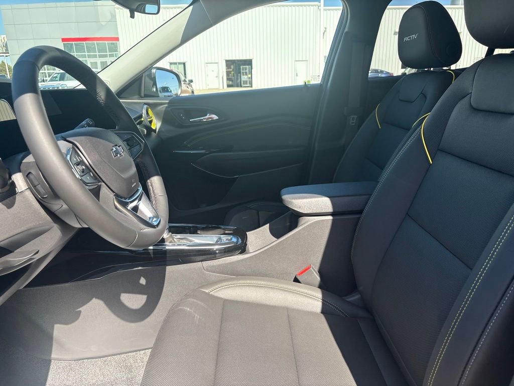 New 2026 Chevrolet Trax ACTIV w/ Driver Confidence Package FWD image 16