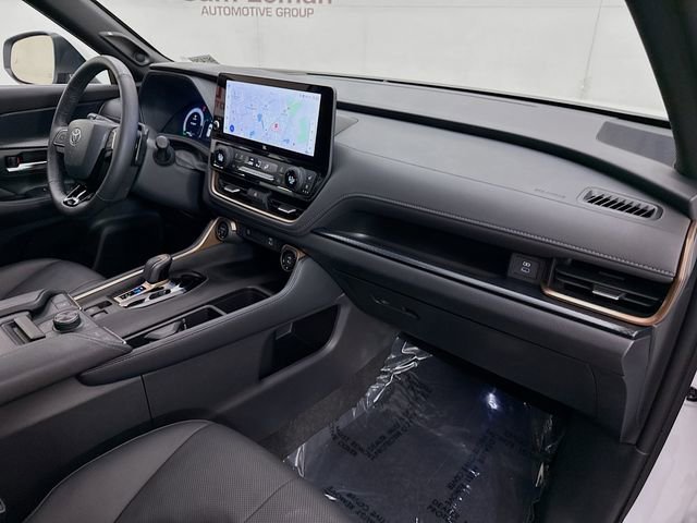 Used 2024 Toyota Grand Highlander AWD Hybrid image 31