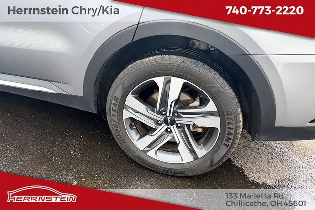 Used 2023 Kia Sorento EX image 21