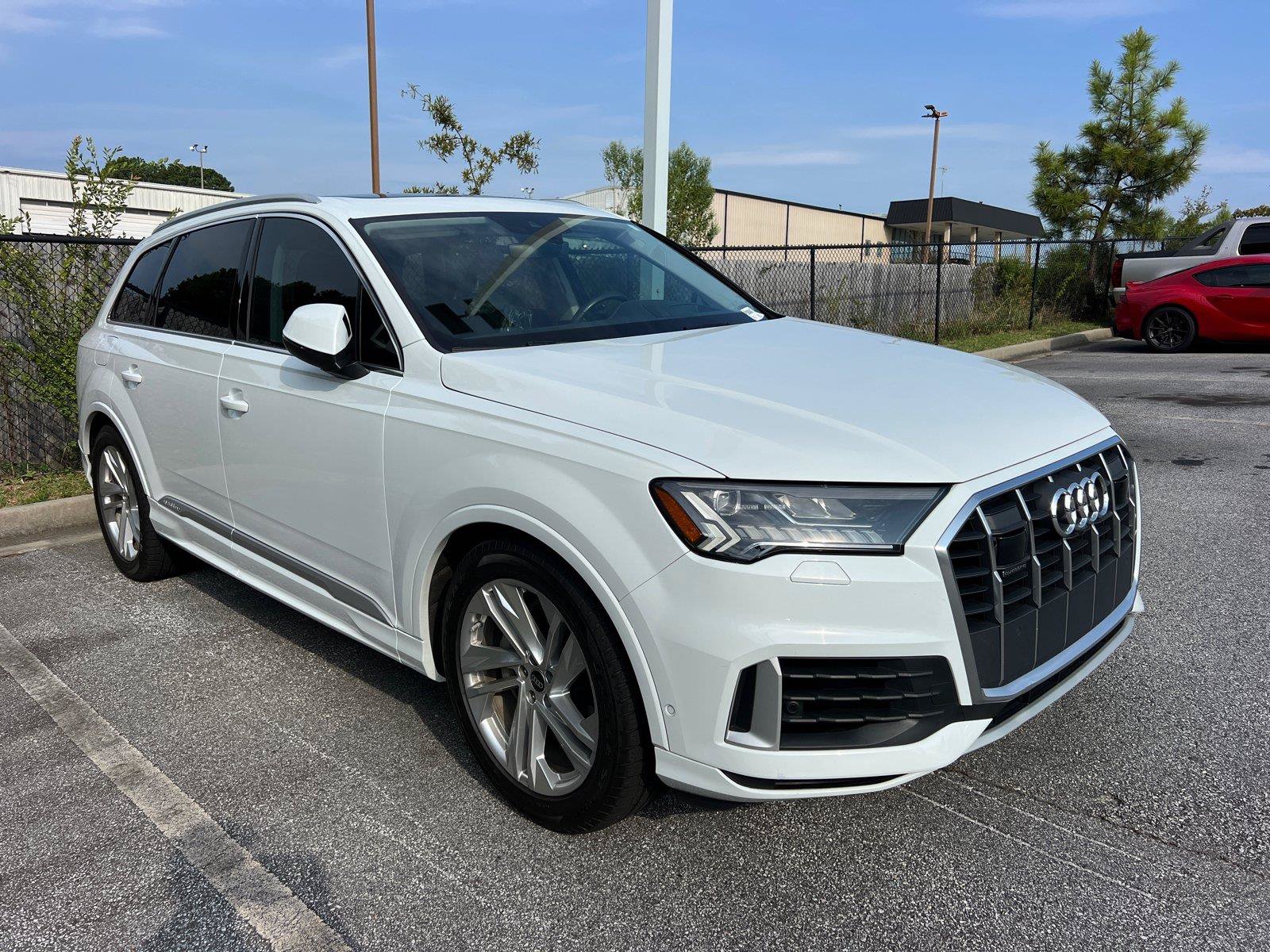 Used 2023 Audi Q7 3.0T Prestige w/ Prestige Package AWD/4WD image 3