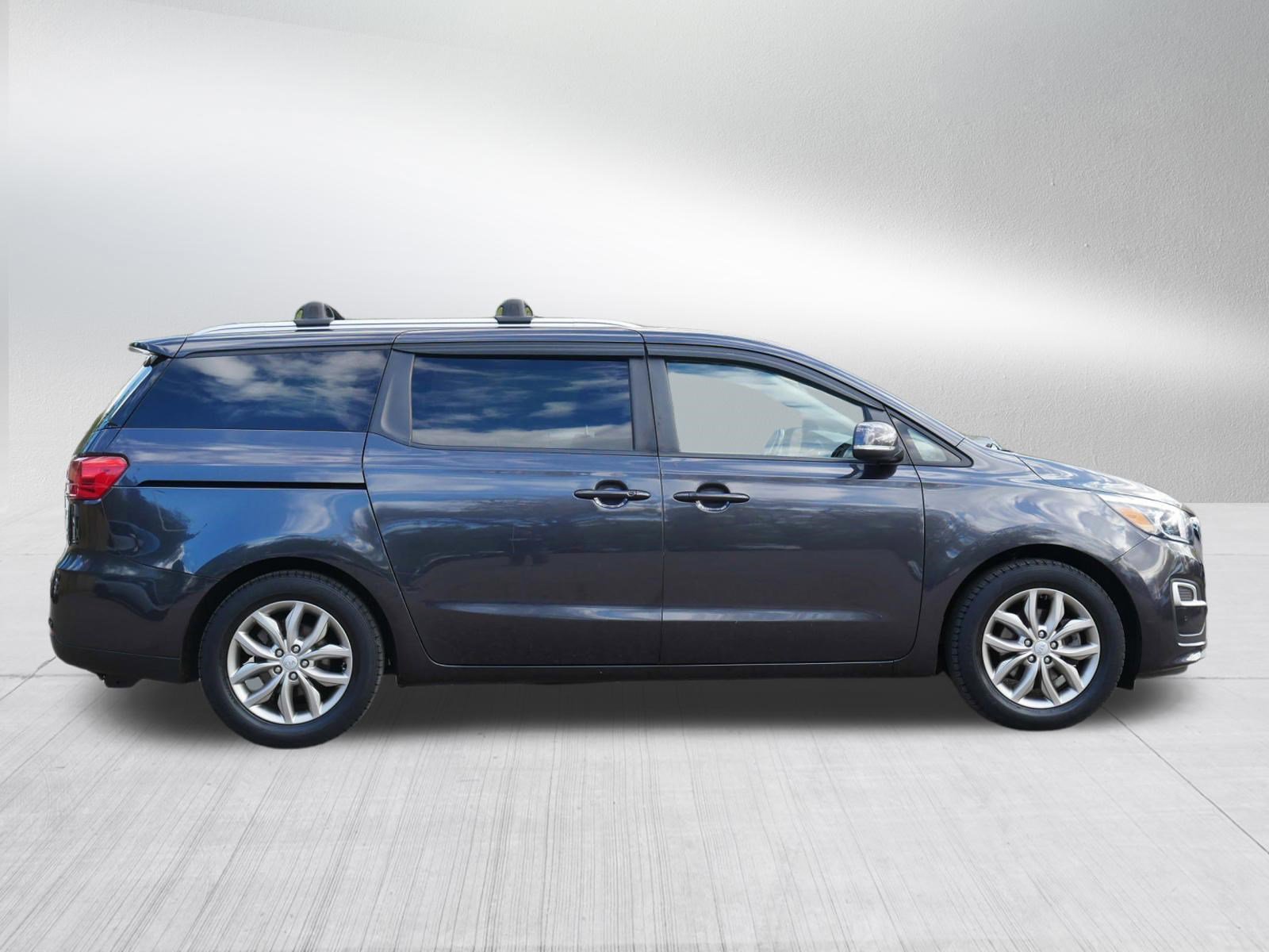 Certified 2019 Kia Sedona EX FWD image 8