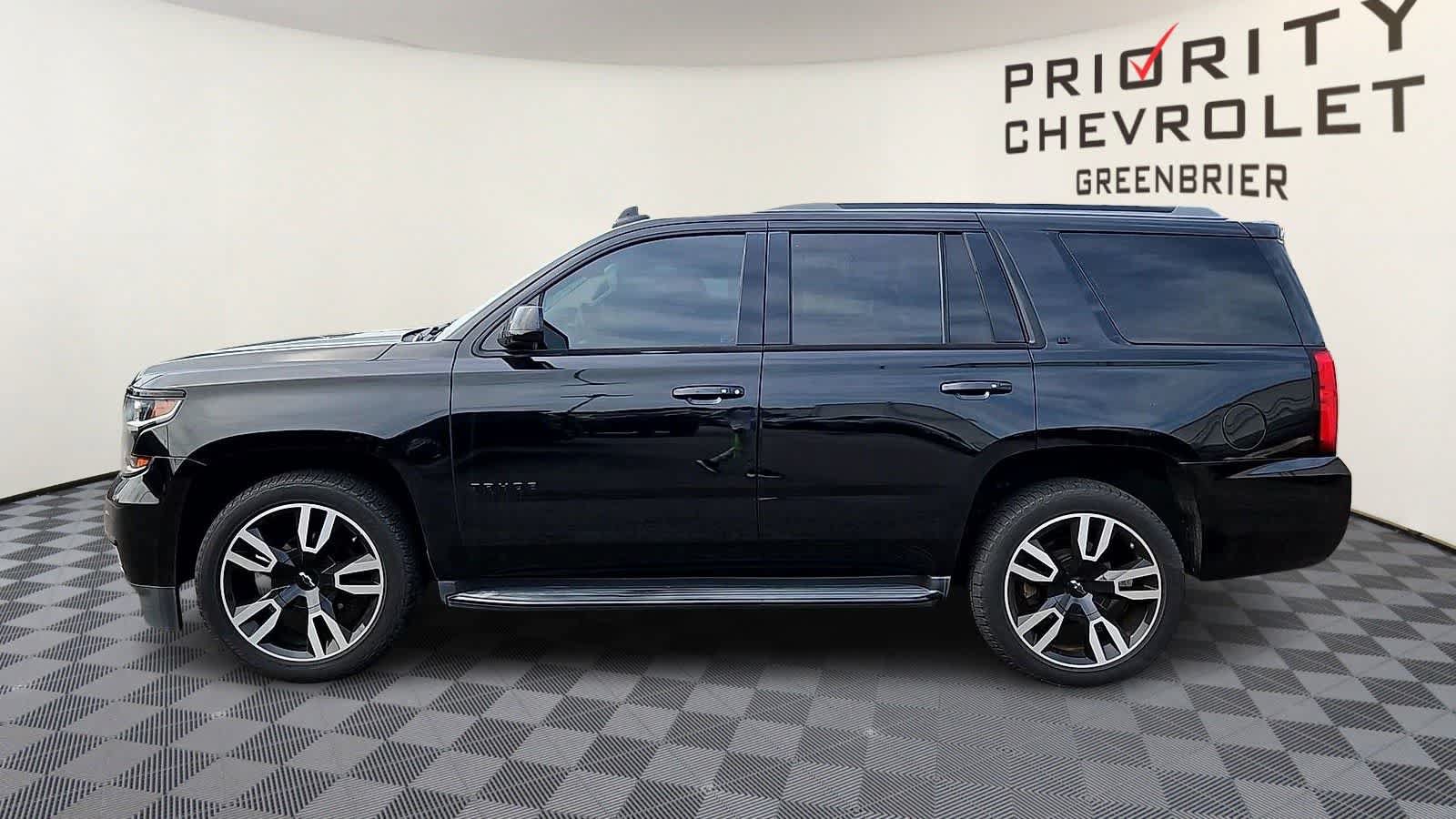 Used 2020 Chevrolet Tahoe LT w/ RST Edition AWD/4WD image 5