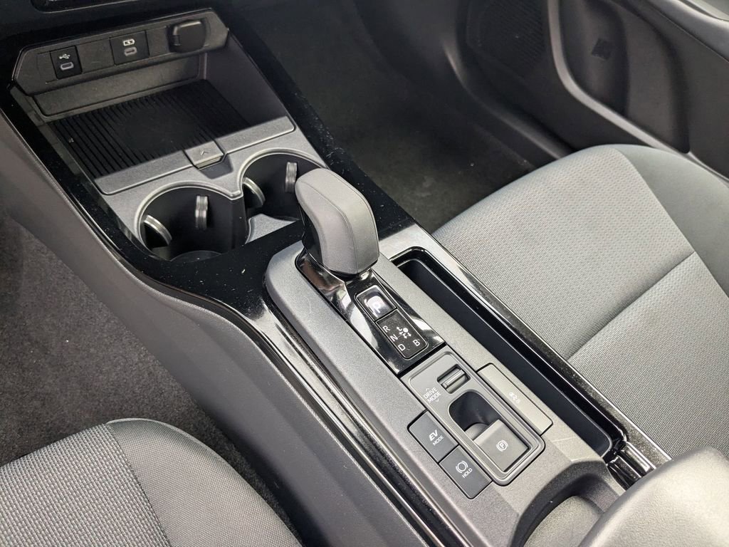 Used 2025 Toyota Prius LE image 23