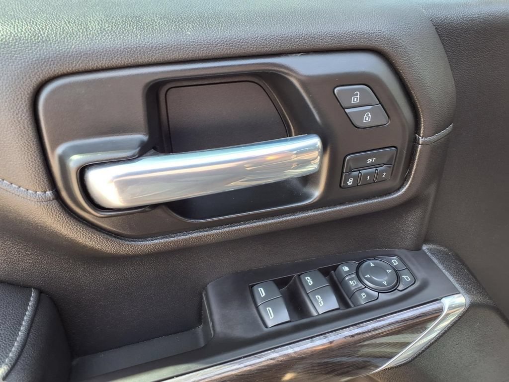 Used 2021 Chevrolet Silverado 3500 LTZ w/ LTZ Plus Package AWD/4WD image 19