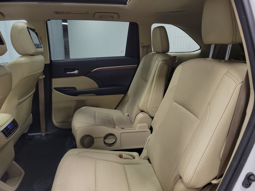 Used 2018 Toyota Highlander Limited Platinum AWD/4WD image 21