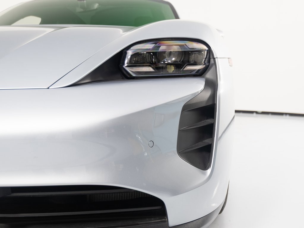 Certified 2022 Porsche Taycan GTS image 30