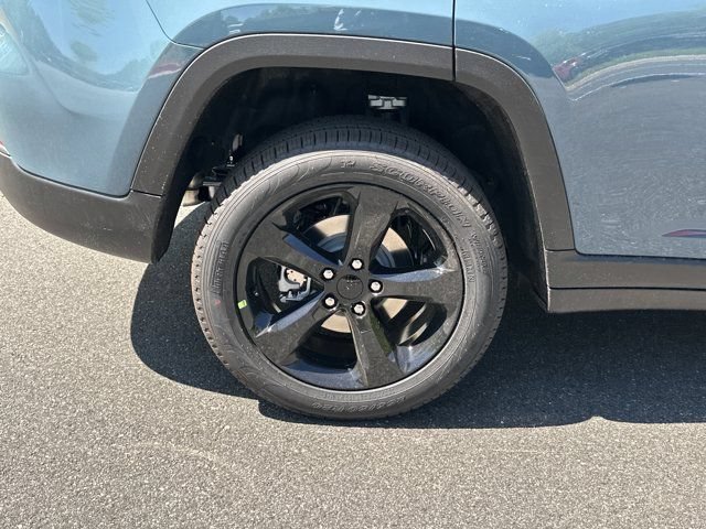 New 2026 Jeep Grand Cherokee Limited w/ Limited Altitude Package RWD image 19