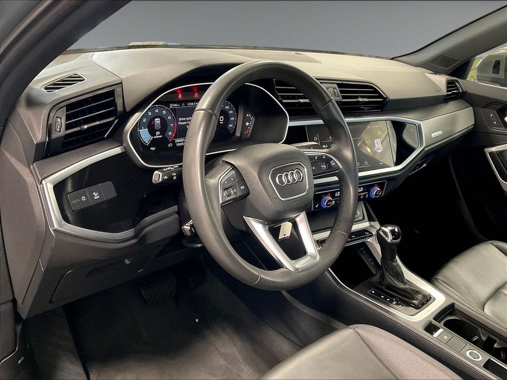 Used 2025 Audi Q3 2.0T Premium AWD/4WD image 8