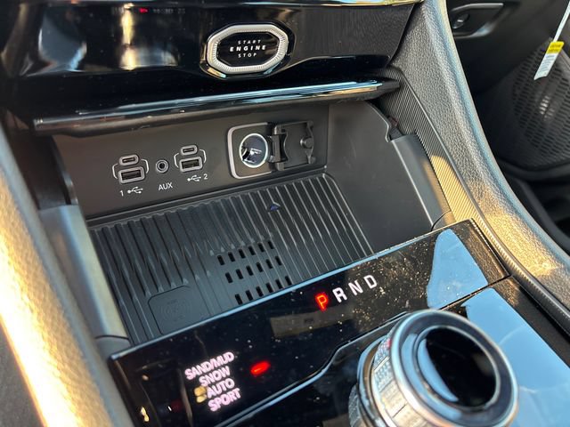 New 2027 Jeep Grand Cherokee Limited AWD/4WD image 25