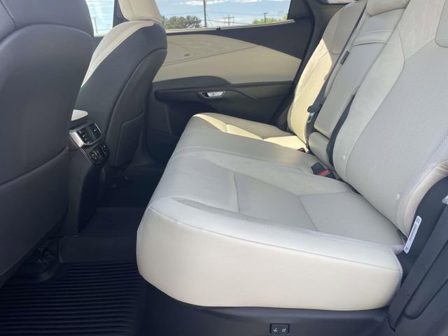 Used 2023 Lexus RX 350 FWD w/ Cold Area Package image 10