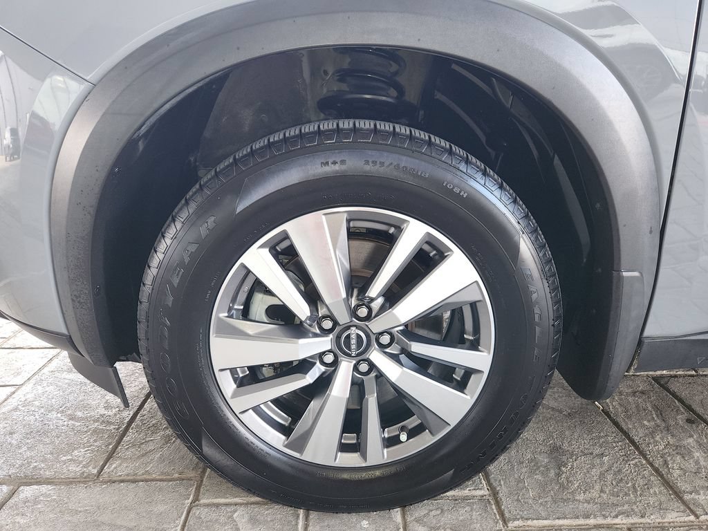 Certified 2023 Nissan Pathfinder SL FWD image 33