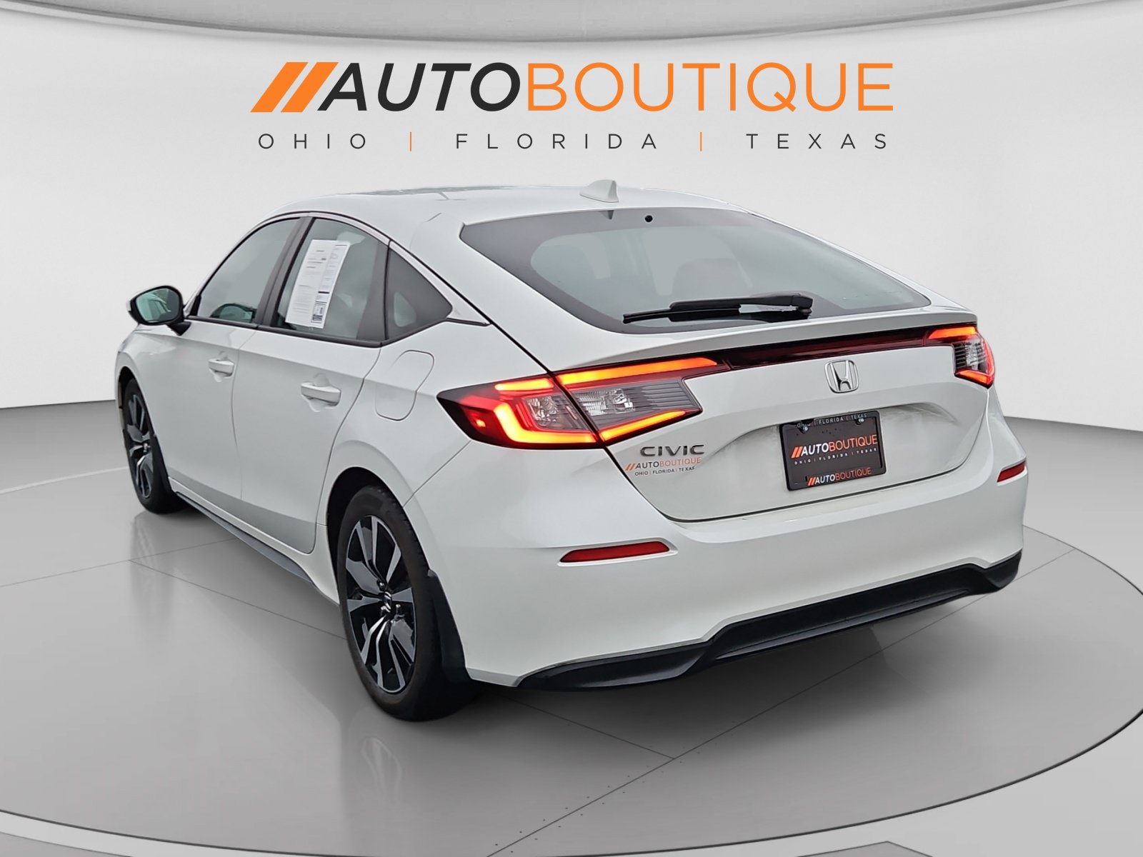Used 2023 Honda Civic EX-L image 3