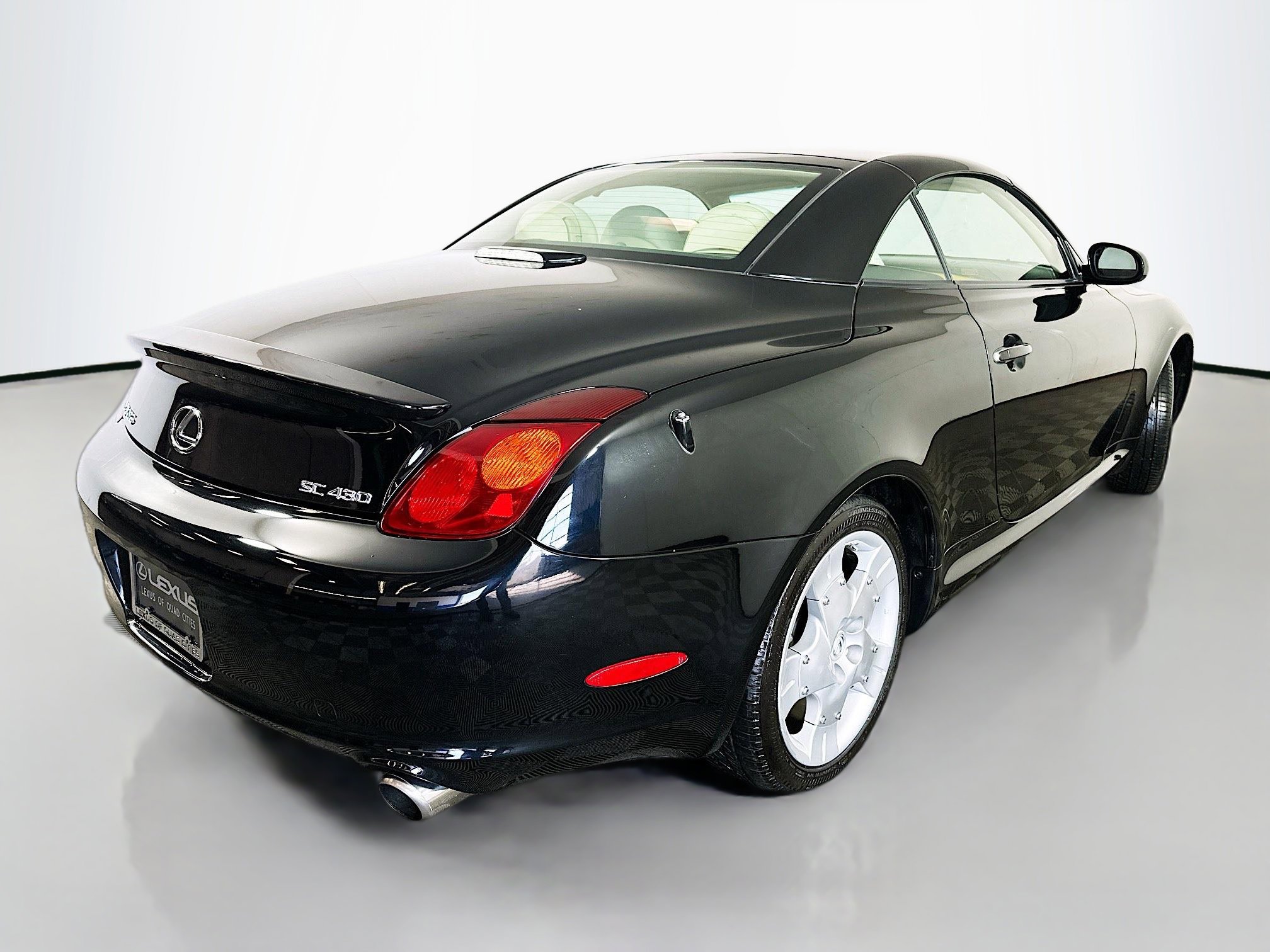 Used 2004 Lexus SC 430 Convertible image 7