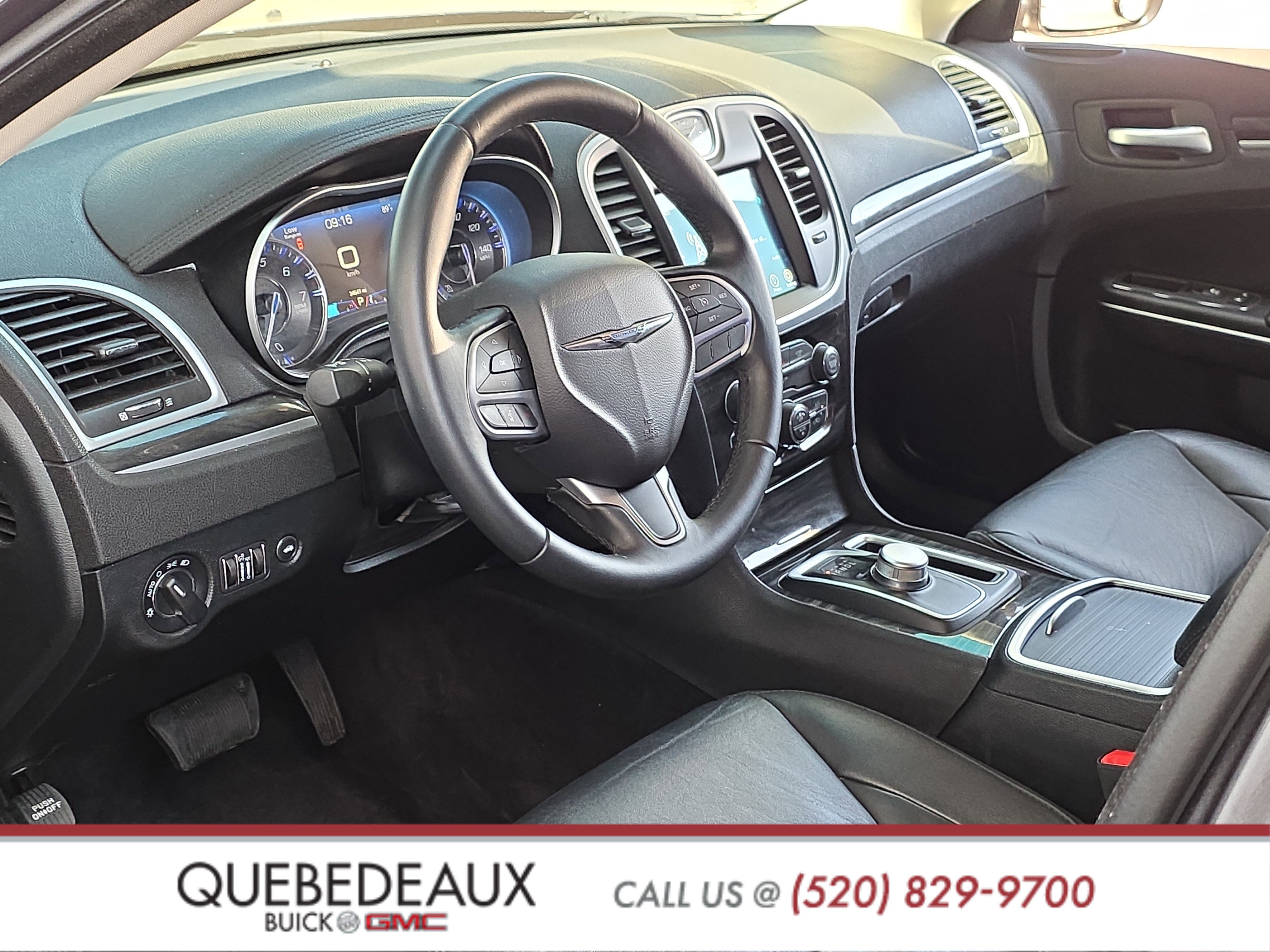 Used 2017 Chrysler 300 Limited RWD image 10