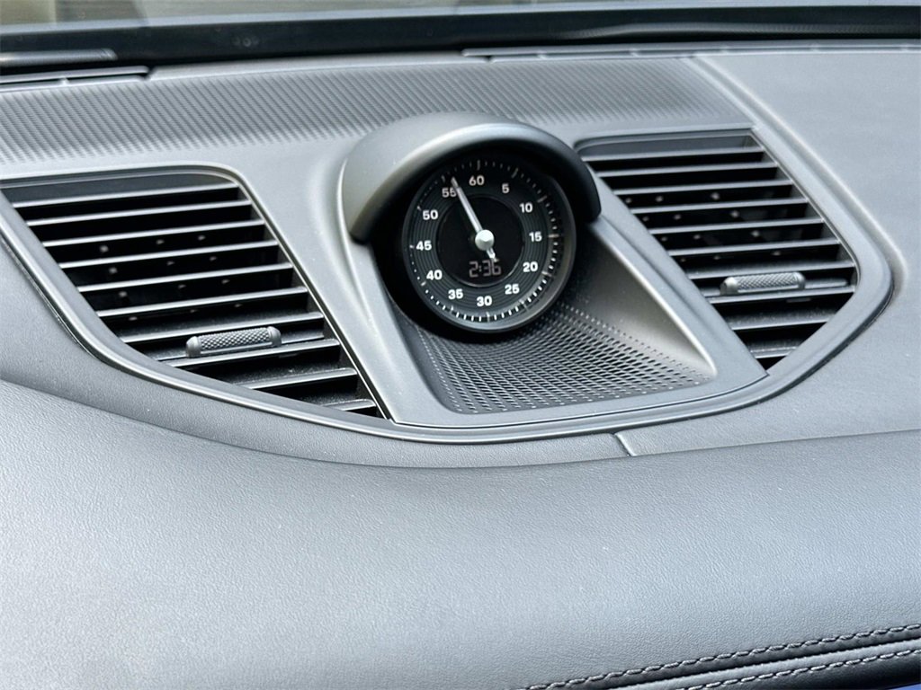 Used 2024 Porsche Panamera image 22