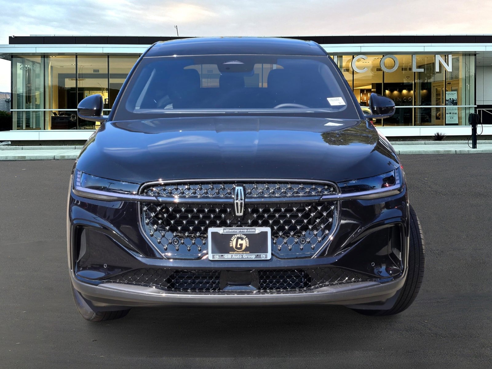 New 2025 Lincoln Nautilus Premier w/ Jet Appearance Package image 2