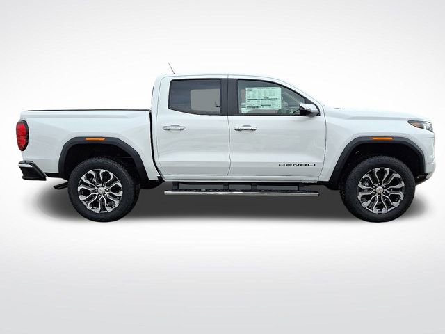 New 2026 GMC Canyon Denali image 8