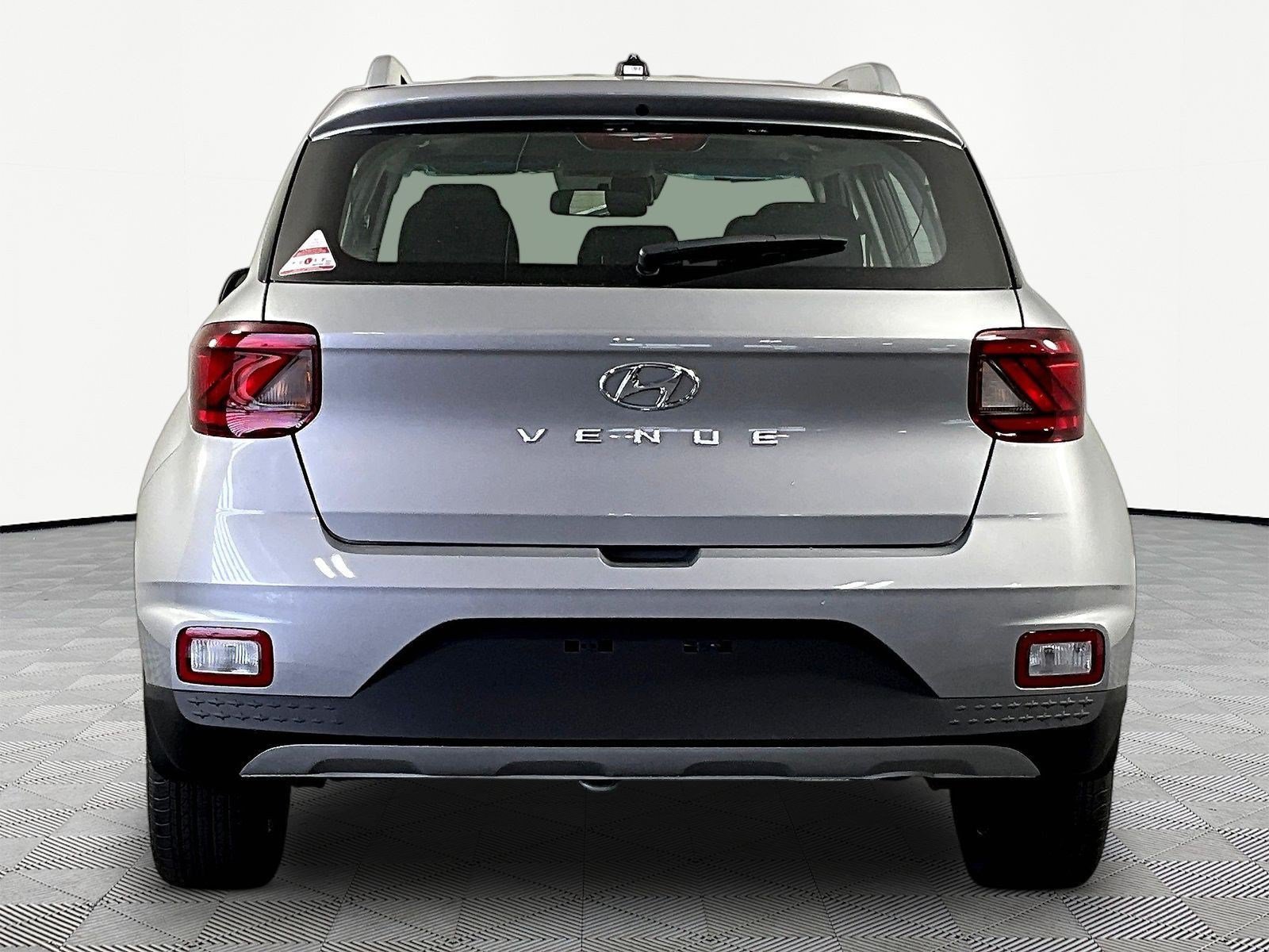 New 2026 Hyundai Venue SEL FWD image 5