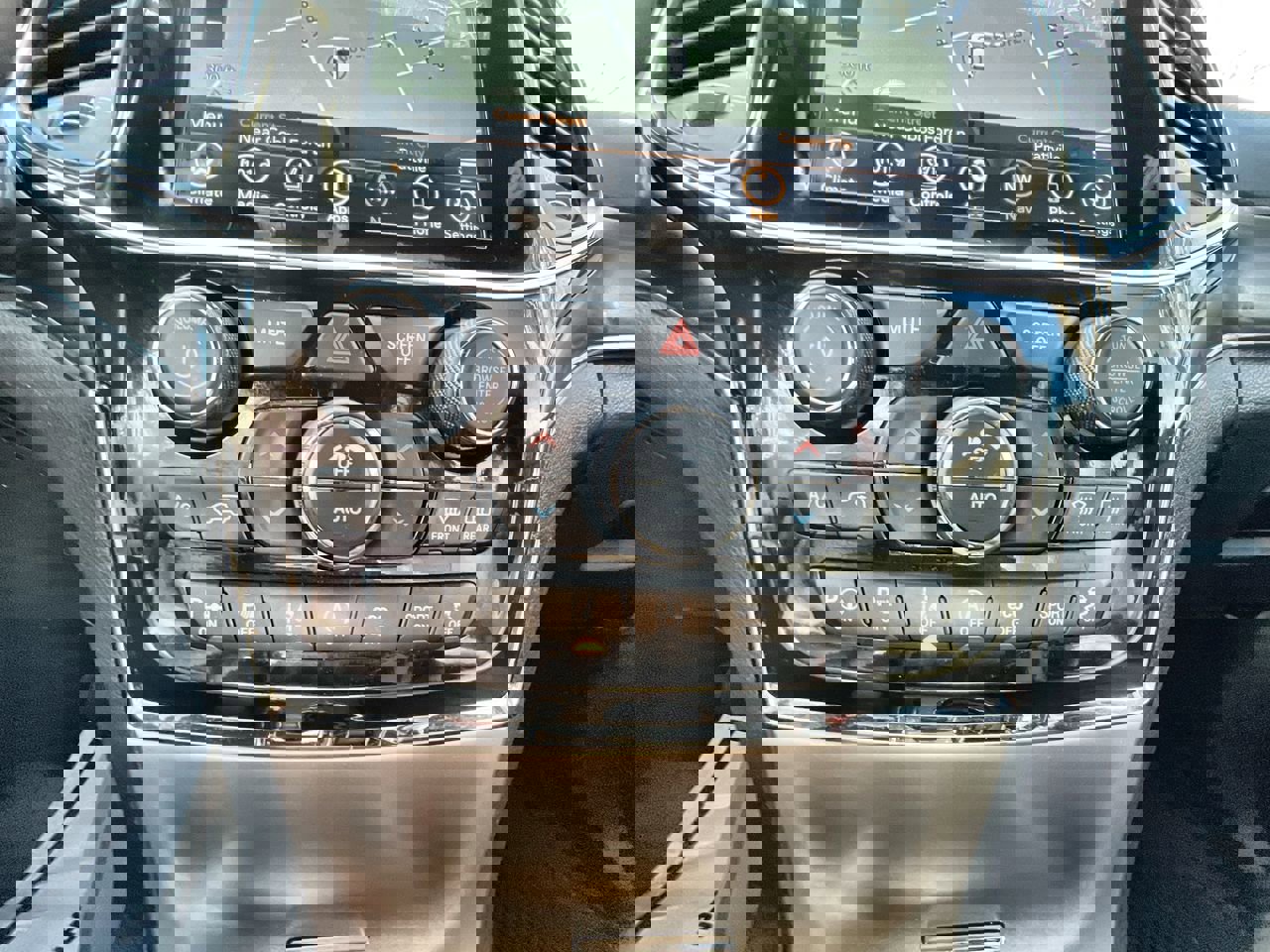 Used 2022 Jeep Grand Cherokee Limited w/ Trailer Tow Group IV image 18