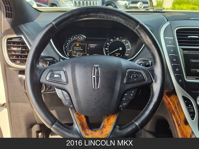 Used 2016 Lincoln MKX Reserve w/ Climate Package AWD/4WD image 19