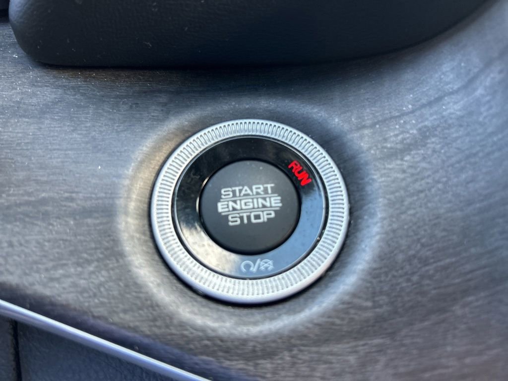 Used 2022 Jeep Grand Cherokee L Limited image 45