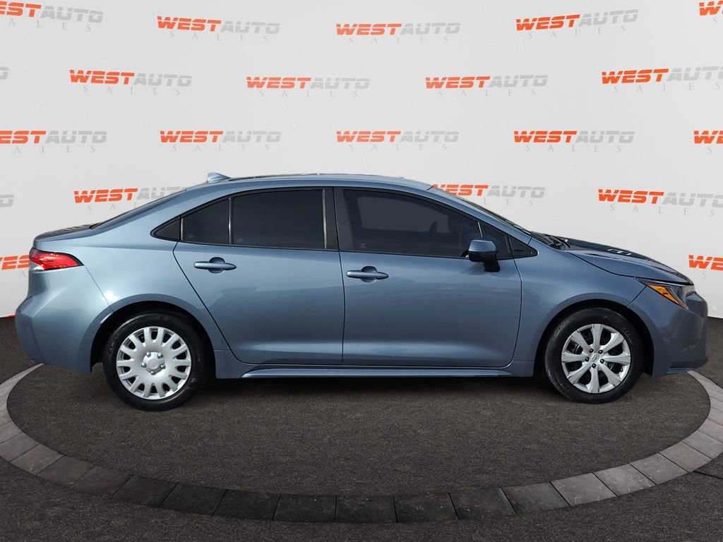 Used 2021 Toyota Corolla LE w/ Carpet Mat Package (TMS) image 6