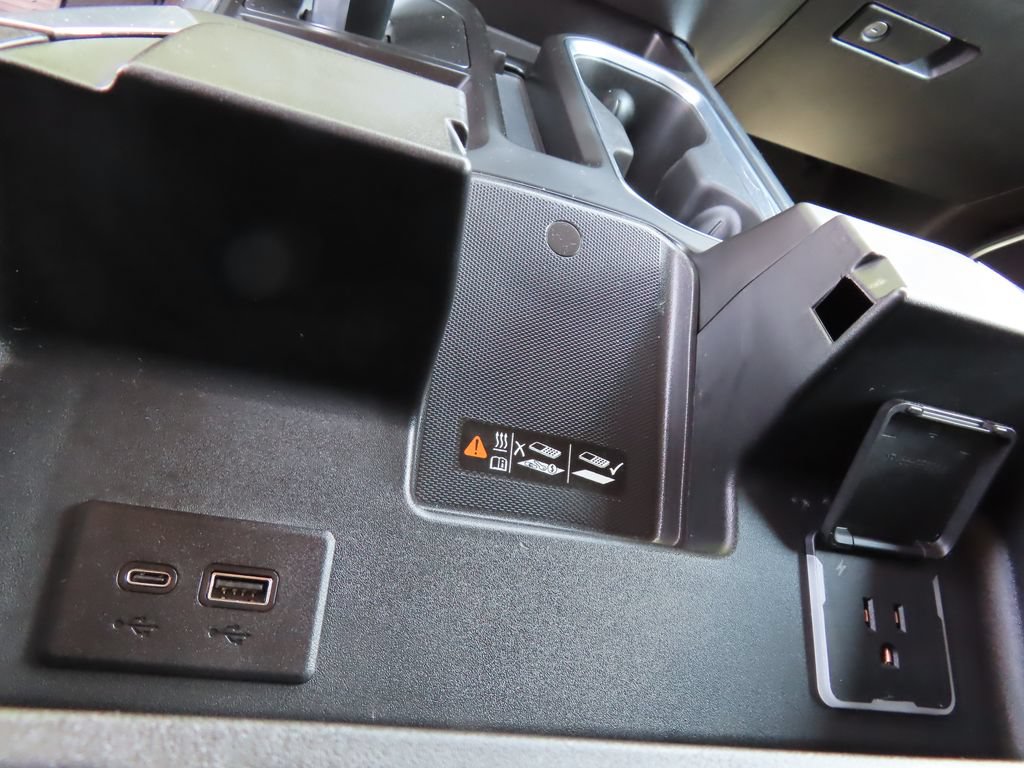 Used 2025 Chevrolet Silverado 1500 RST AWD/4WD image 9