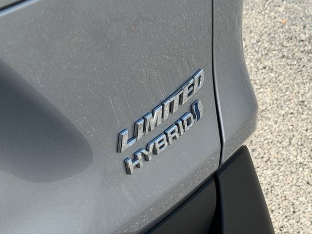 Certified 2024 Toyota RAV4 Limited w/ Advanced Technology Package AWD/4WD image 18