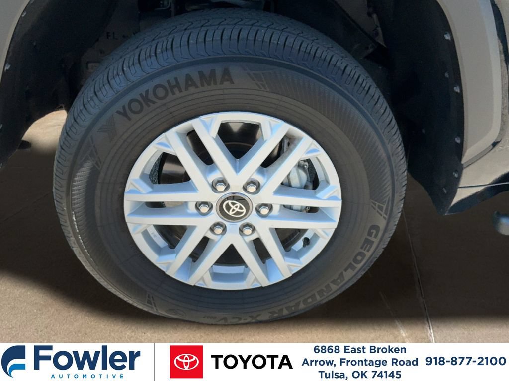 Certified 2025 Toyota Tundra SR5 w/ SR5 Premium Package AWD/4WD image 30