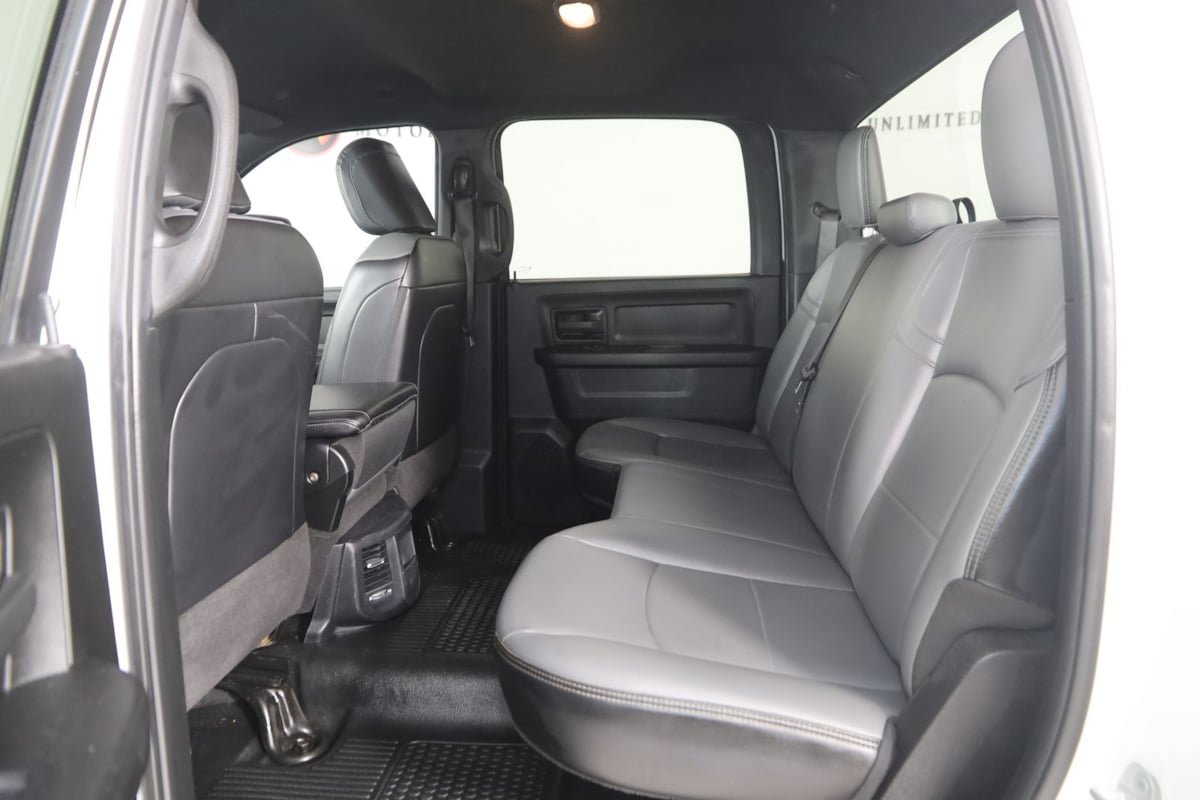 Used 2023 RAM 3500 Tradesman w/ Chrome Appearance Group image 43