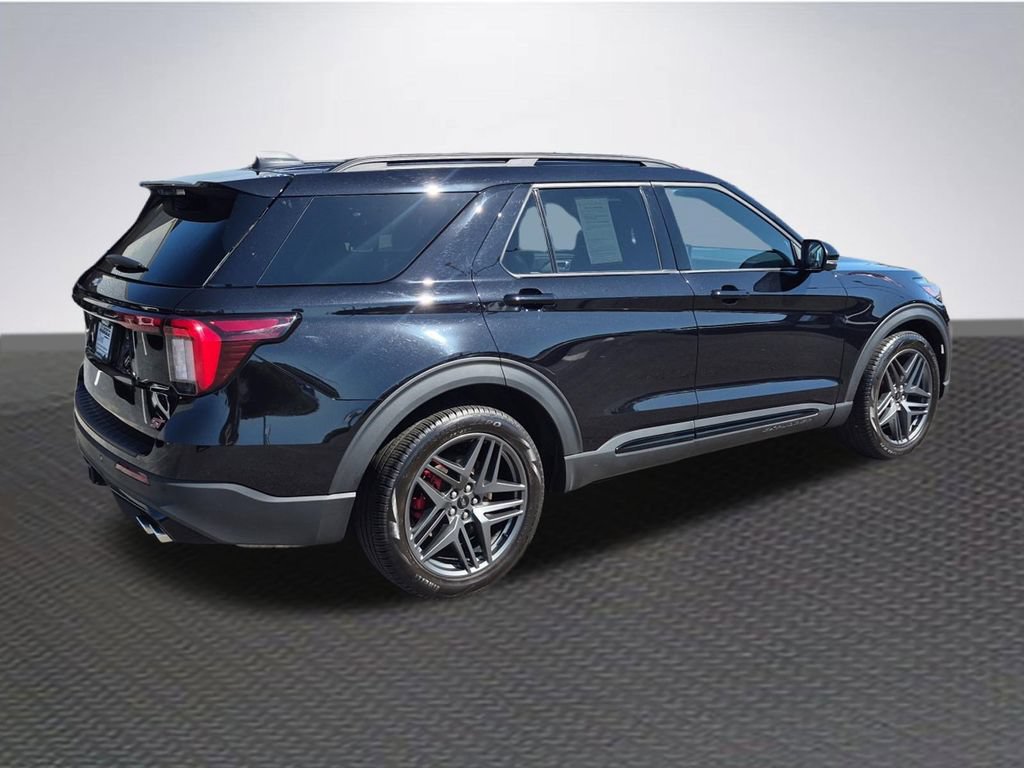 Used 2025 Ford Explorer ST w/ Sun And Sound Package AWD/4WD image 3
