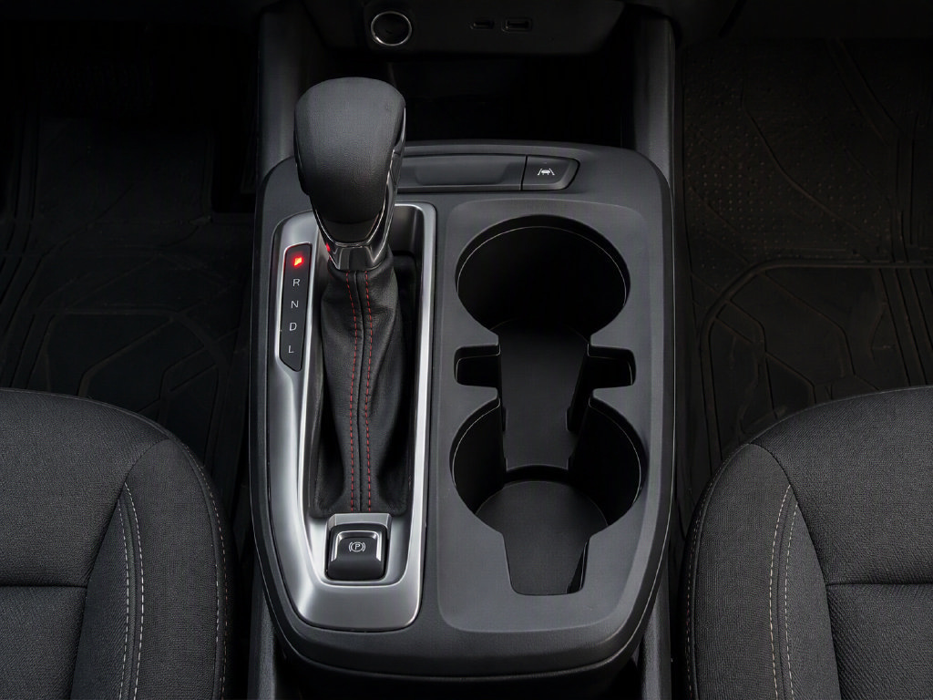 Used 2024 Chevrolet Trax RS FWD image 12