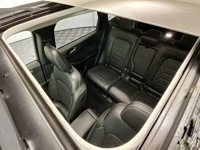 Used 2024 Ford Escape Platinum w/ Premium Technology Package image 23