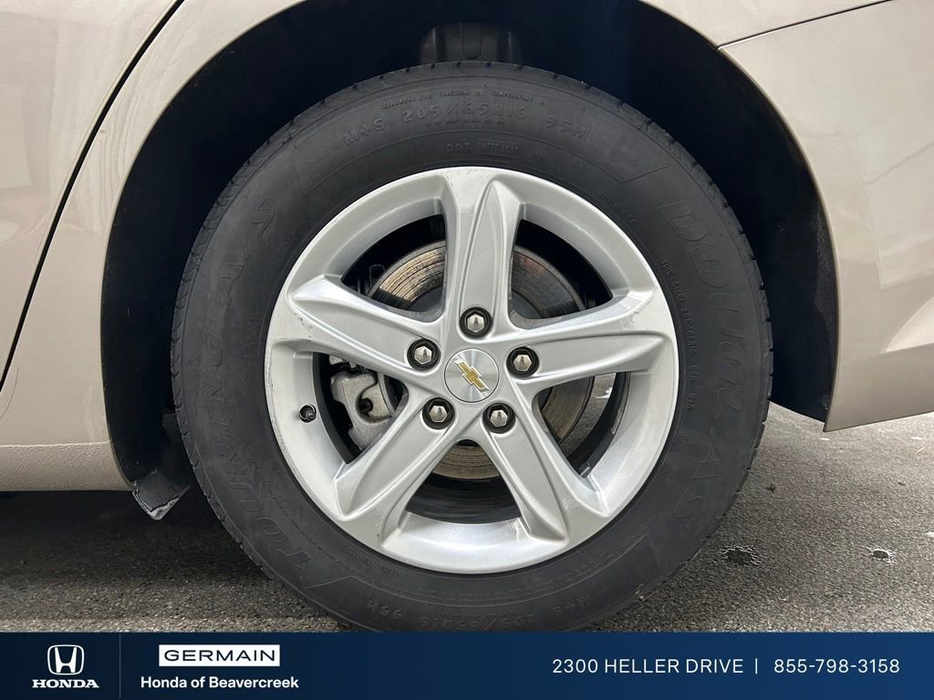 Used 2023 Chevrolet Malibu LS image 29