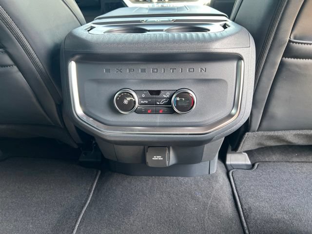 New 2027 Ford Expedition Platinum w/ Stealth Appearance Package AWD/4WD image 25