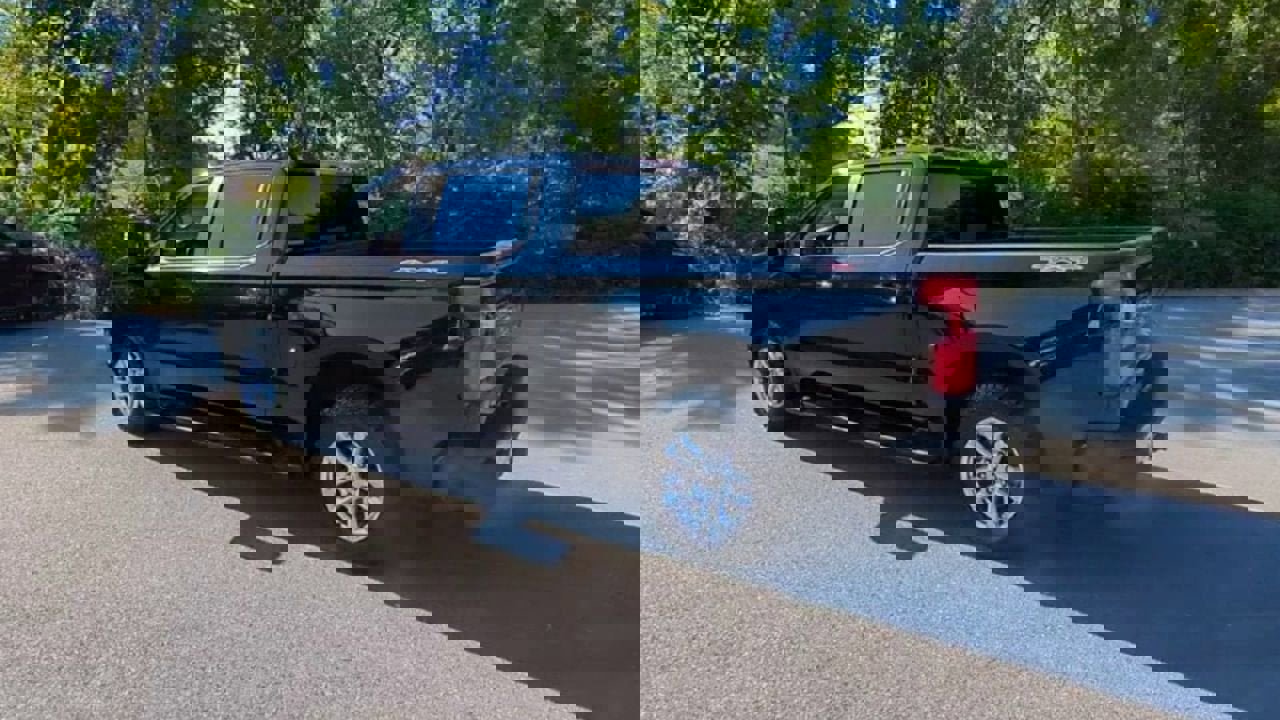 Certified 2022 Chevrolet Silverado 1500 RST w/ Convenience Package II image 6