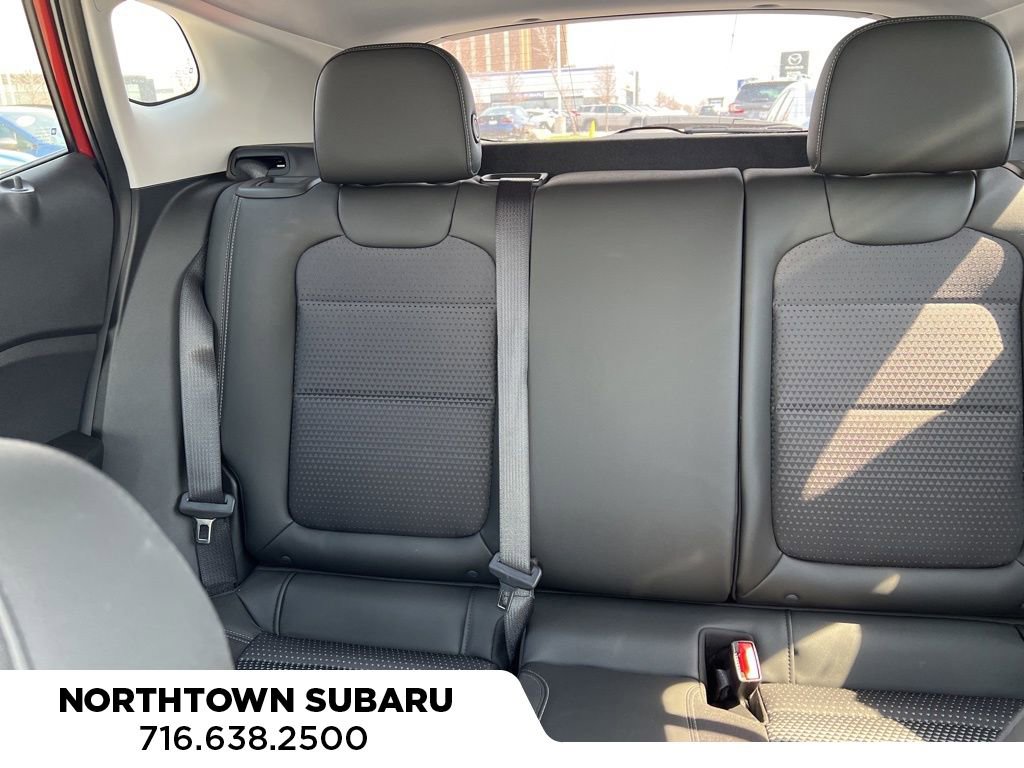 Used 2024 Chevrolet Trax LT w/ Sunroof Package image 7