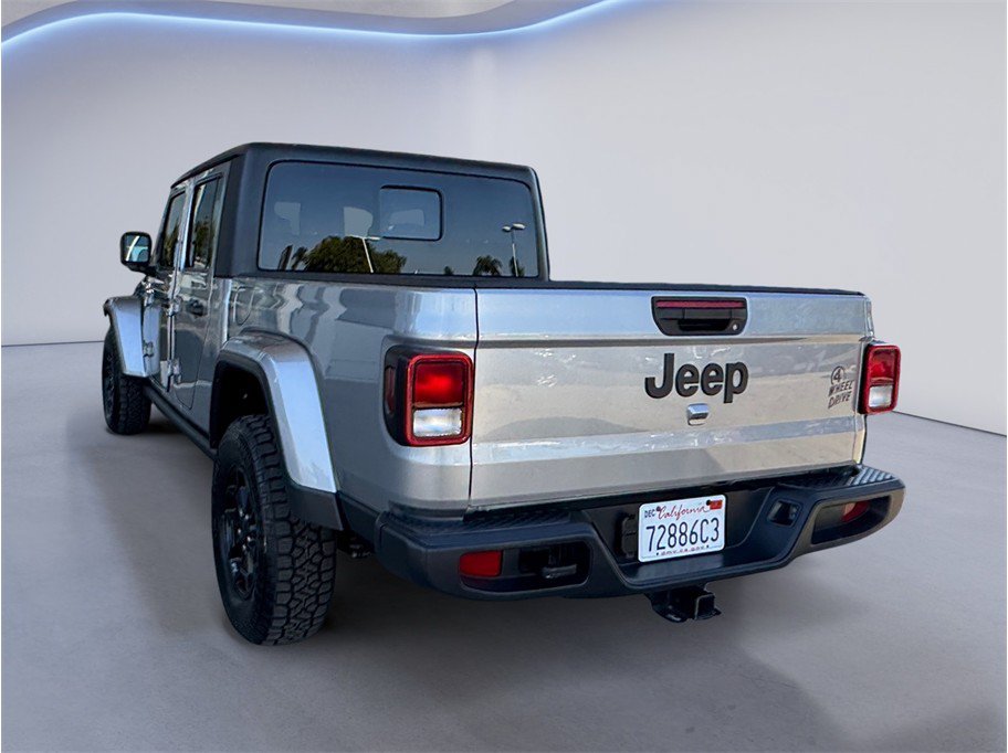 Used 2021 Jeep Gladiator Sport AWD/4WD image 4