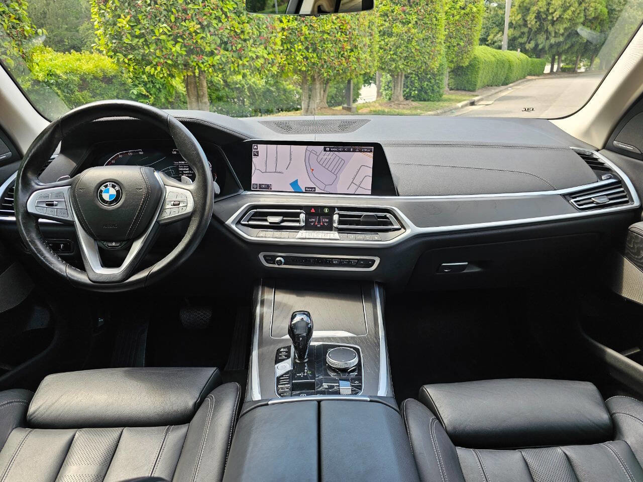 Used 2021 BMW X7 xDrive40i w/ Premium Package image 16