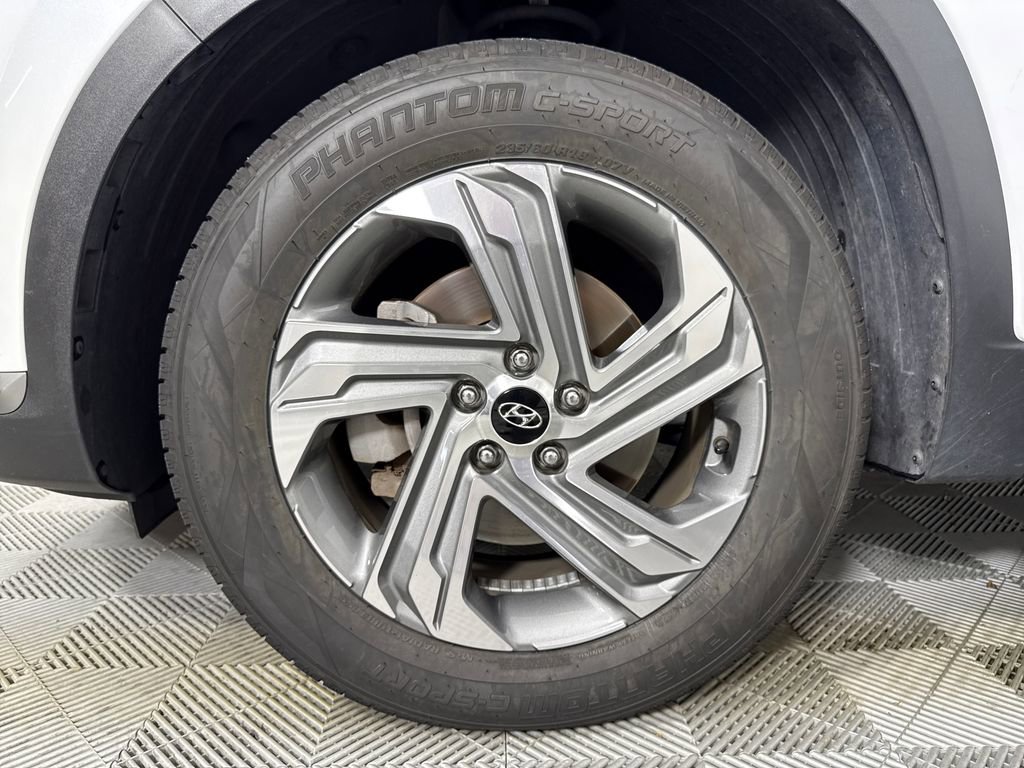 Used 2021 Hyundai Santa Fe SE FWD image 19