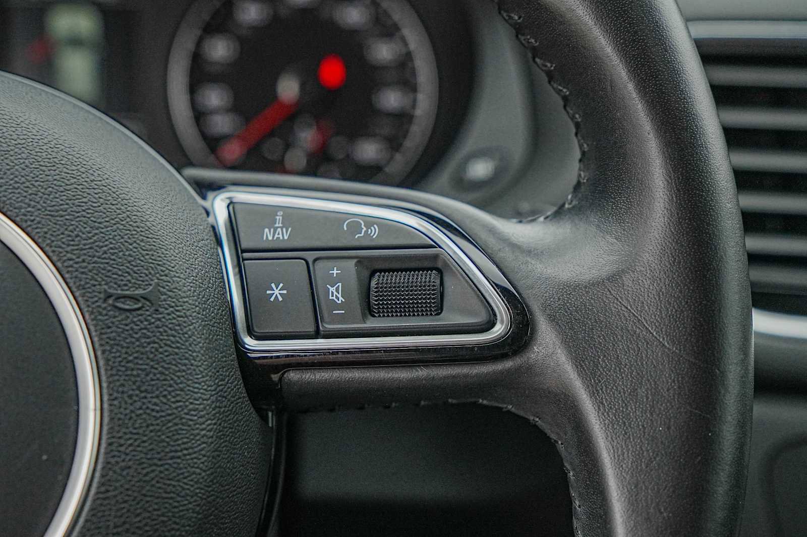 Used 2018 Audi Q3 2.0T Premium image 14