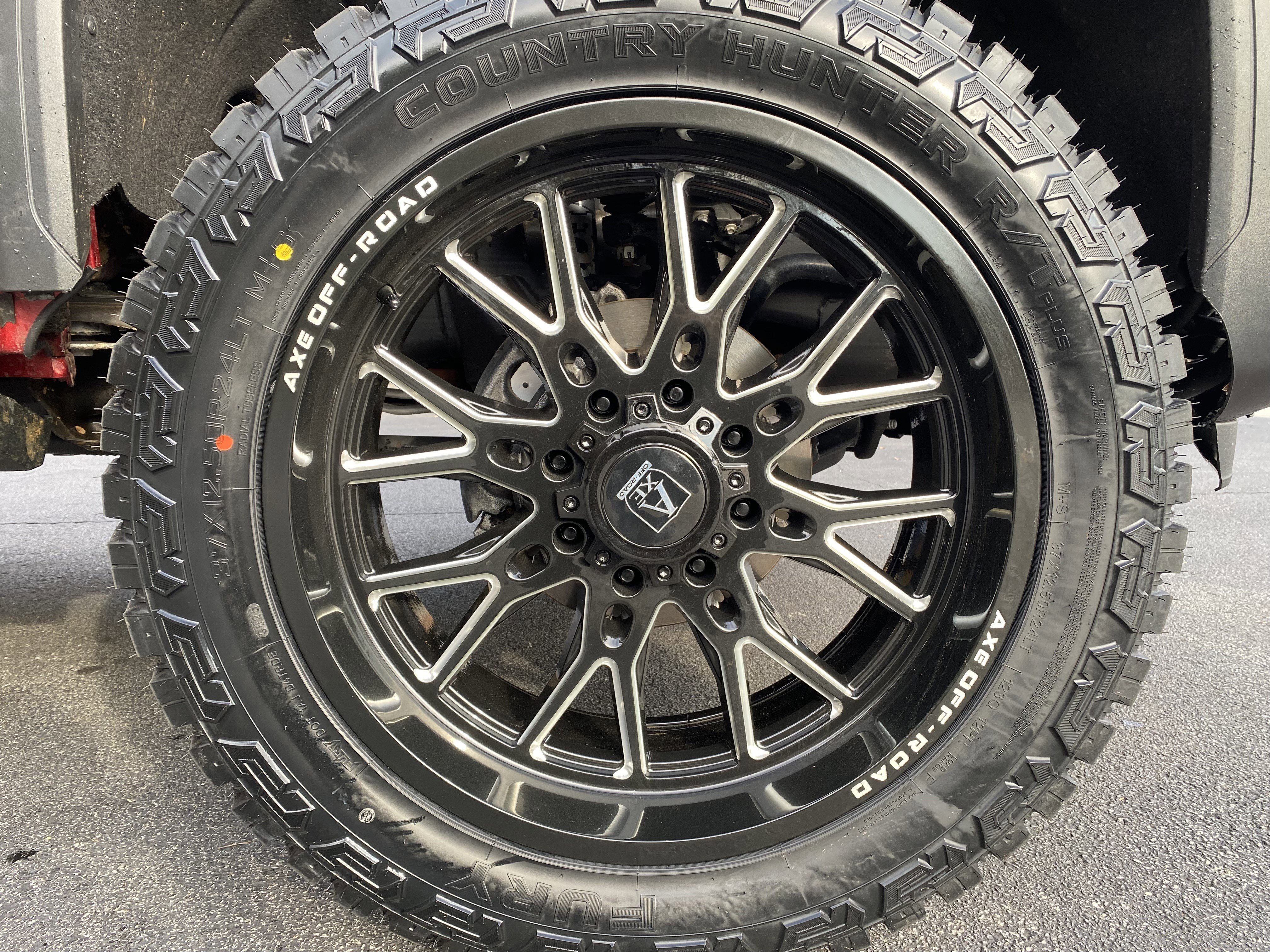 Used 2024 GMC Sierra 2500 Denali w/ Denali Reserve Package image 14