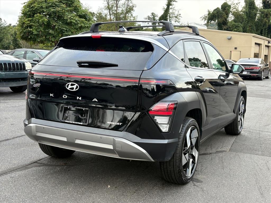 Certified 2025 Hyundai Kona Limited AWD/4WD image 5