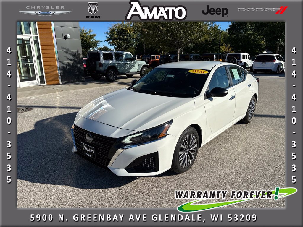 Used 2025 Nissan Altima 2.5 SV FWD image 1