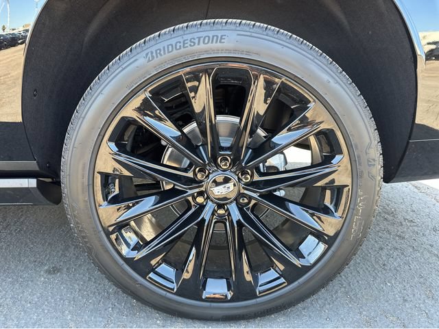 New 2026 Cadillac Escalade ESV Platinum Sport w/ LPO, ONYX Package AWD/4WD image 16