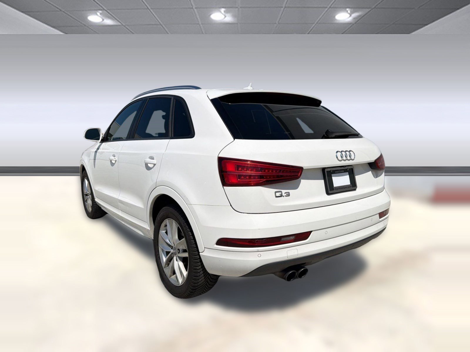 Used 2017 Audi Q3 2.0T Premium w/ Convenience Package FWD image 3